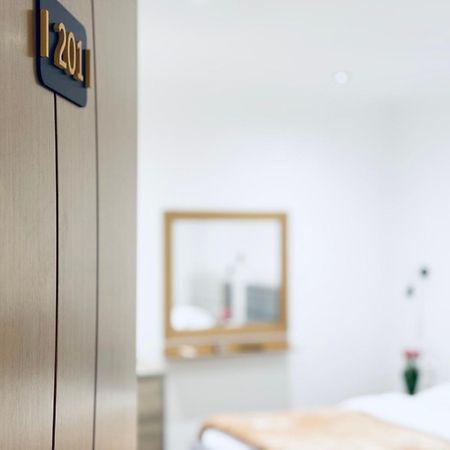 Kutal Park Inn Hotel Përmet Eksteriør billede