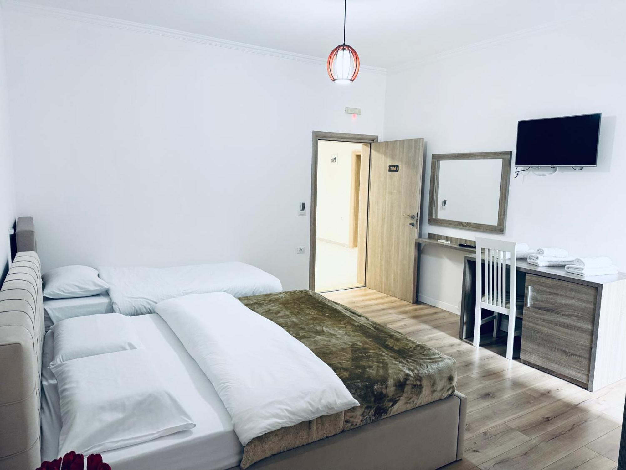 Kutal Park Inn Hotel Përmet Eksteriør billede
